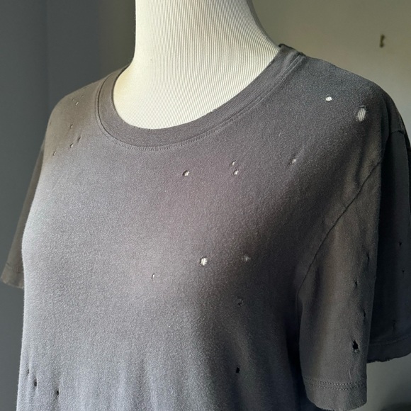 Alo Yoga Distressed T-shirt - Picture 3 of 5